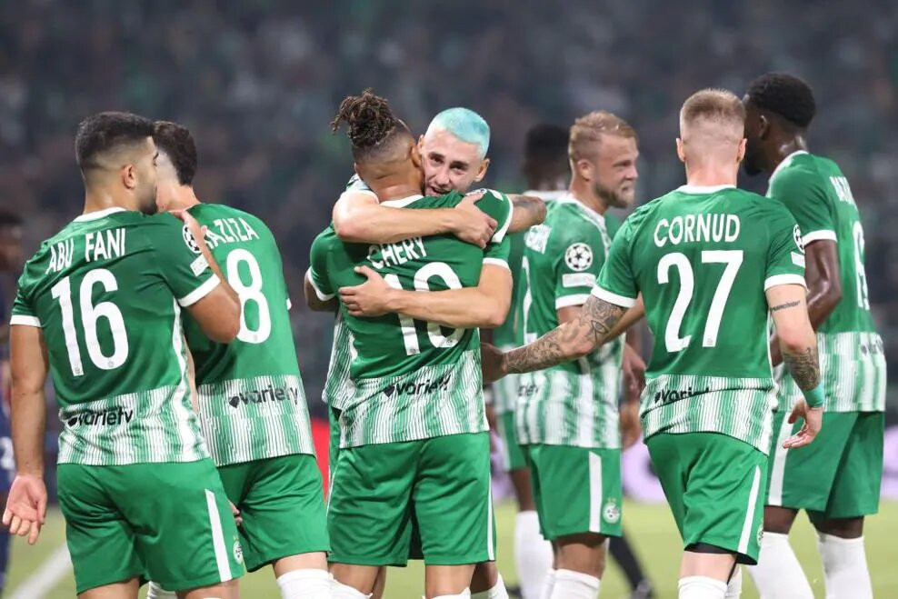  Maccabi Haifa dẫn trước PSG